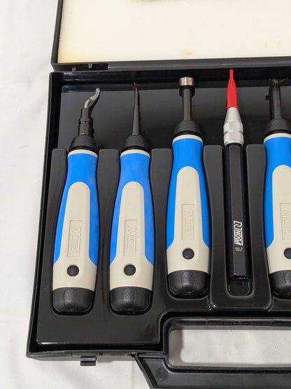 Noga | 7 Pc. Complete Deburring Tool Set in Plastic Case SP7700