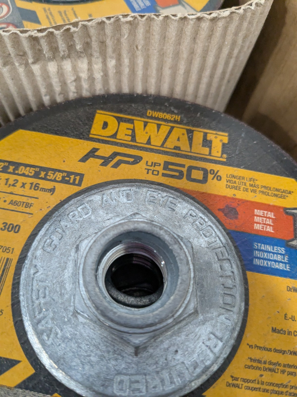 DEWALT Cutoff Wheel 4-1/2" Dia, 0.0450" Thick, 5/8" Hole Box of 1