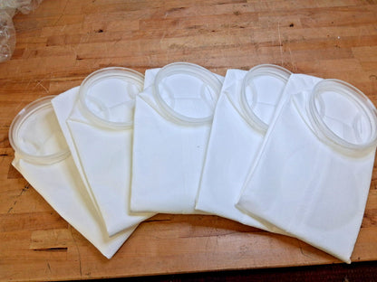 3M Aqua-Pure Liquid Bag Filter QTY5 10 Micron Size 2 180 GPM 7000029462