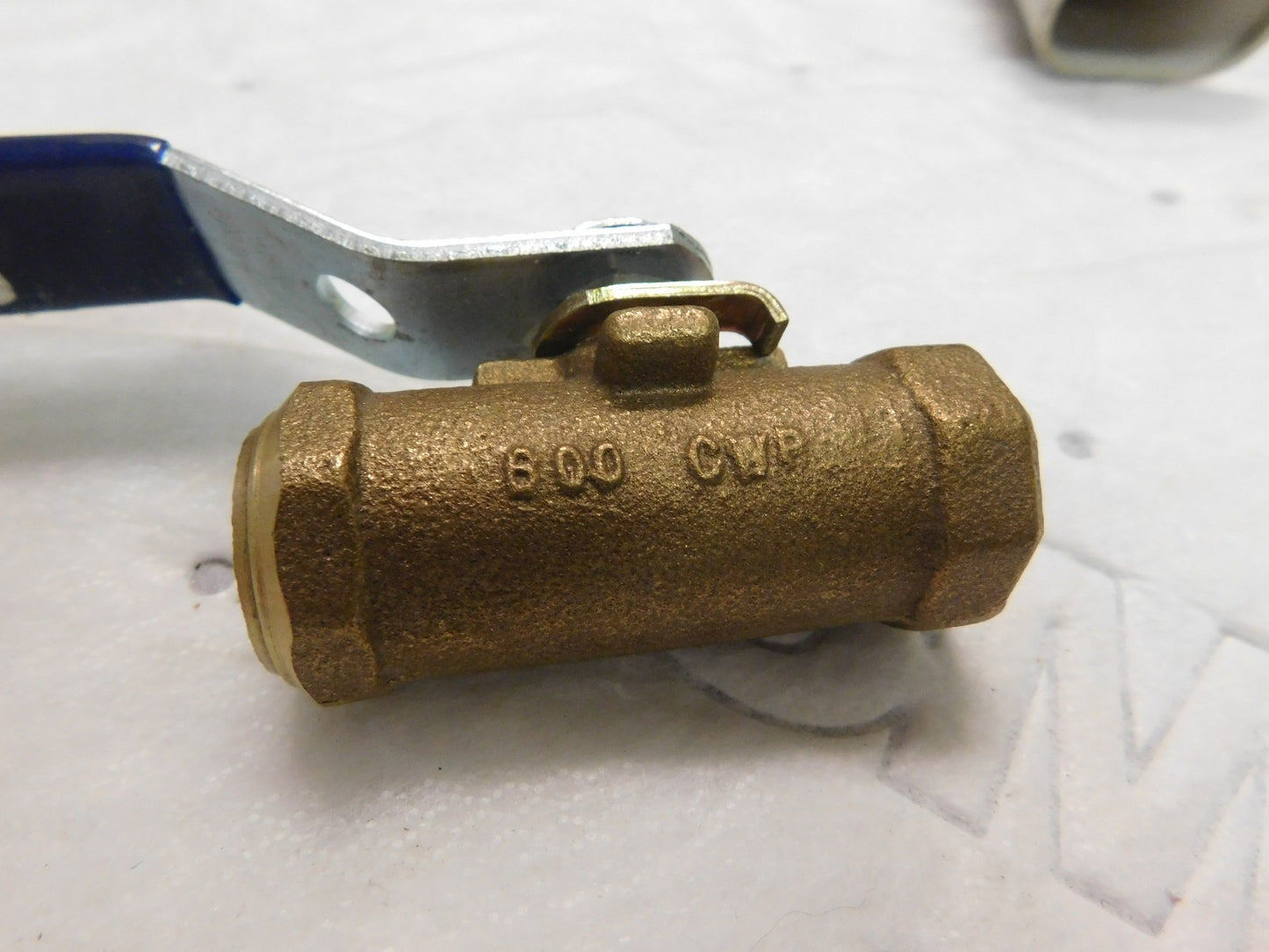 Nibco Bronze Ball Valves 600 WOG 1/4" Threading QTY 2  T-560-R-20