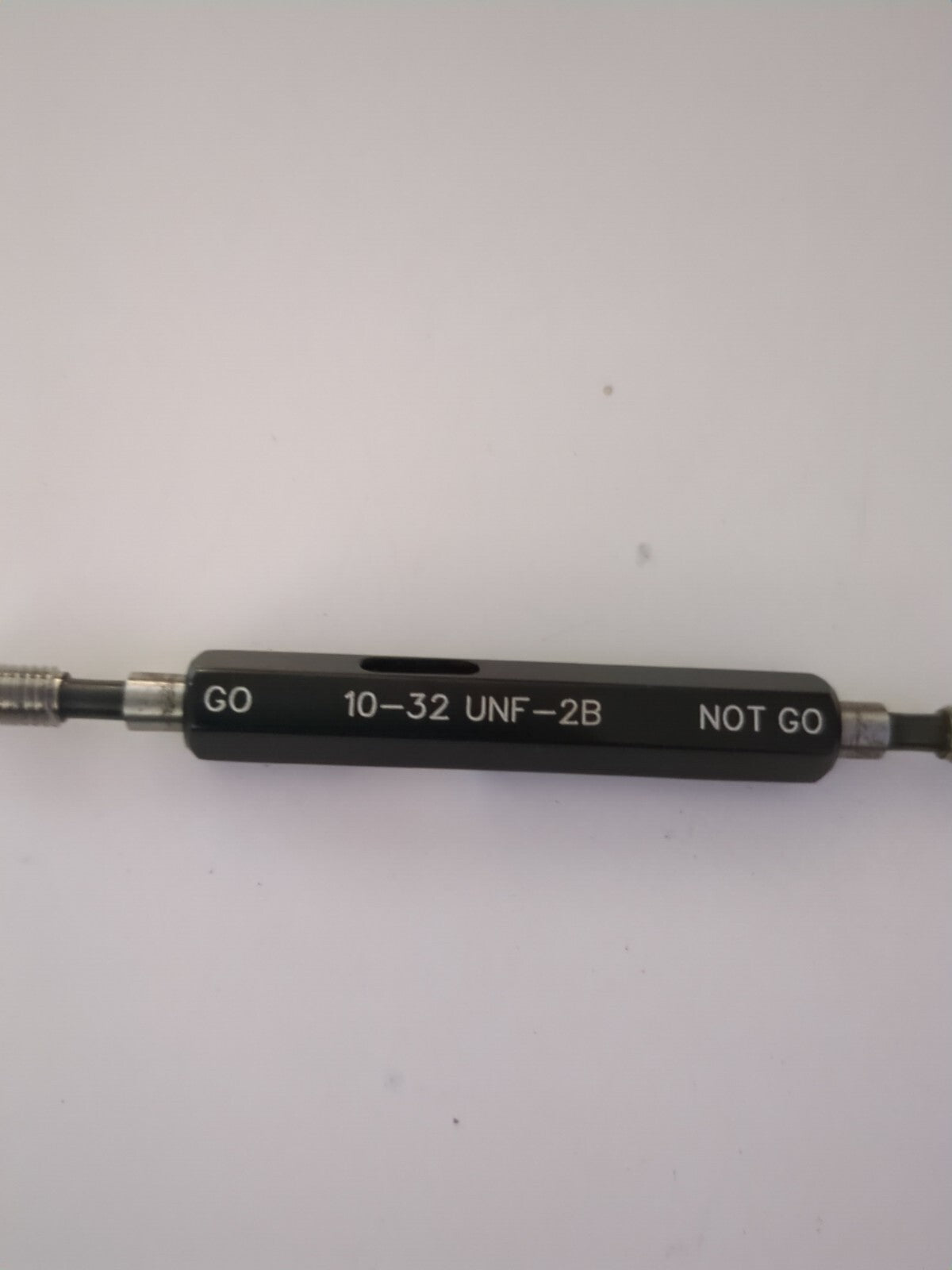 SPI Plug Thread Gage: #10-32 Thread, 2B Class, Double End 34-369-9