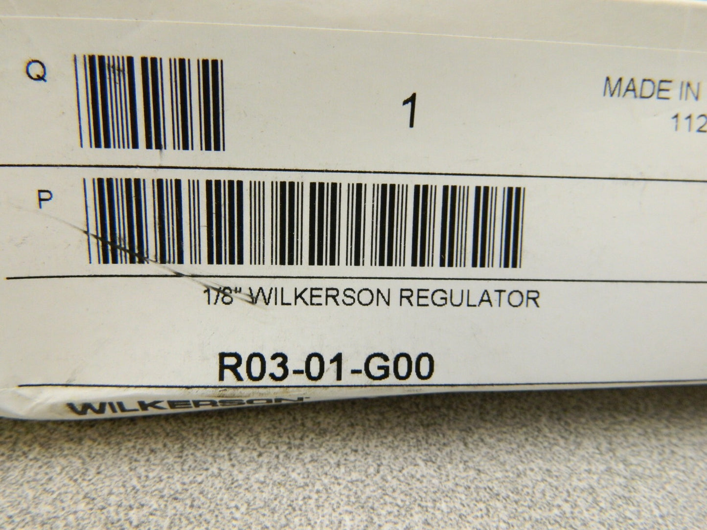 WILKERSON Compressed Air Regulator: 1/8" NPT, 300 Max psi, Miniature R03-01-G00
