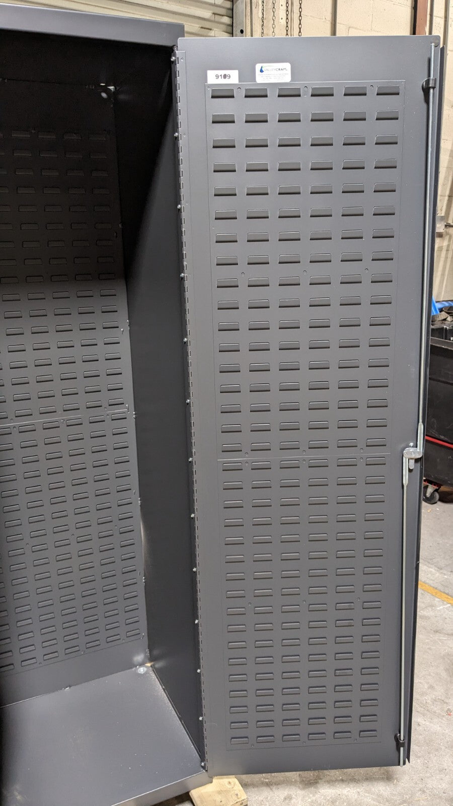 Valley Craft Industrial Storage Cabinet 14 Ga. Steel Grey 48 x 24 x 78 F89109
