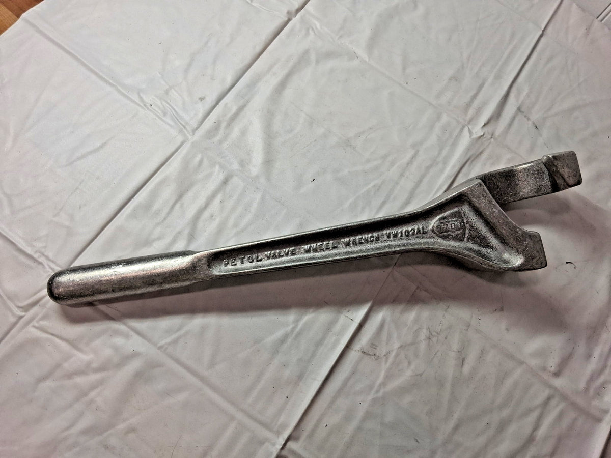 Petol Pipe Wrench VW102AL