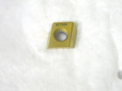 Kennametal Carbide Inserts DWG325067R04 Grade-KC792M  Box of 5 USA