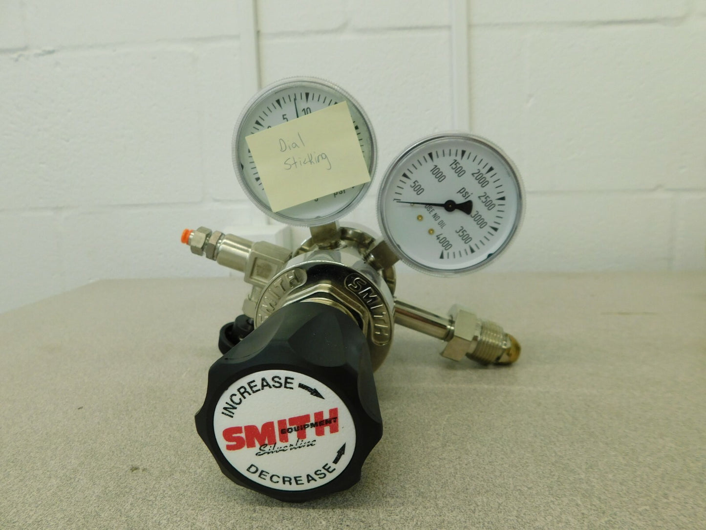 Miller-Smith Nitrogen &amp; Helium Welding Regulator 580 CGA Inlet 220-4109 REPA