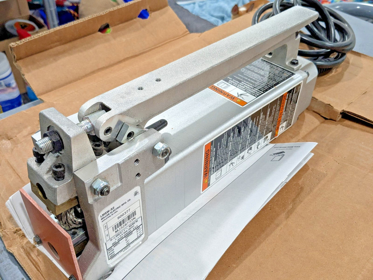 Miller LMSW-52 Air-Cooled Spot Welder 220V W/O Tongs or Tips 900377