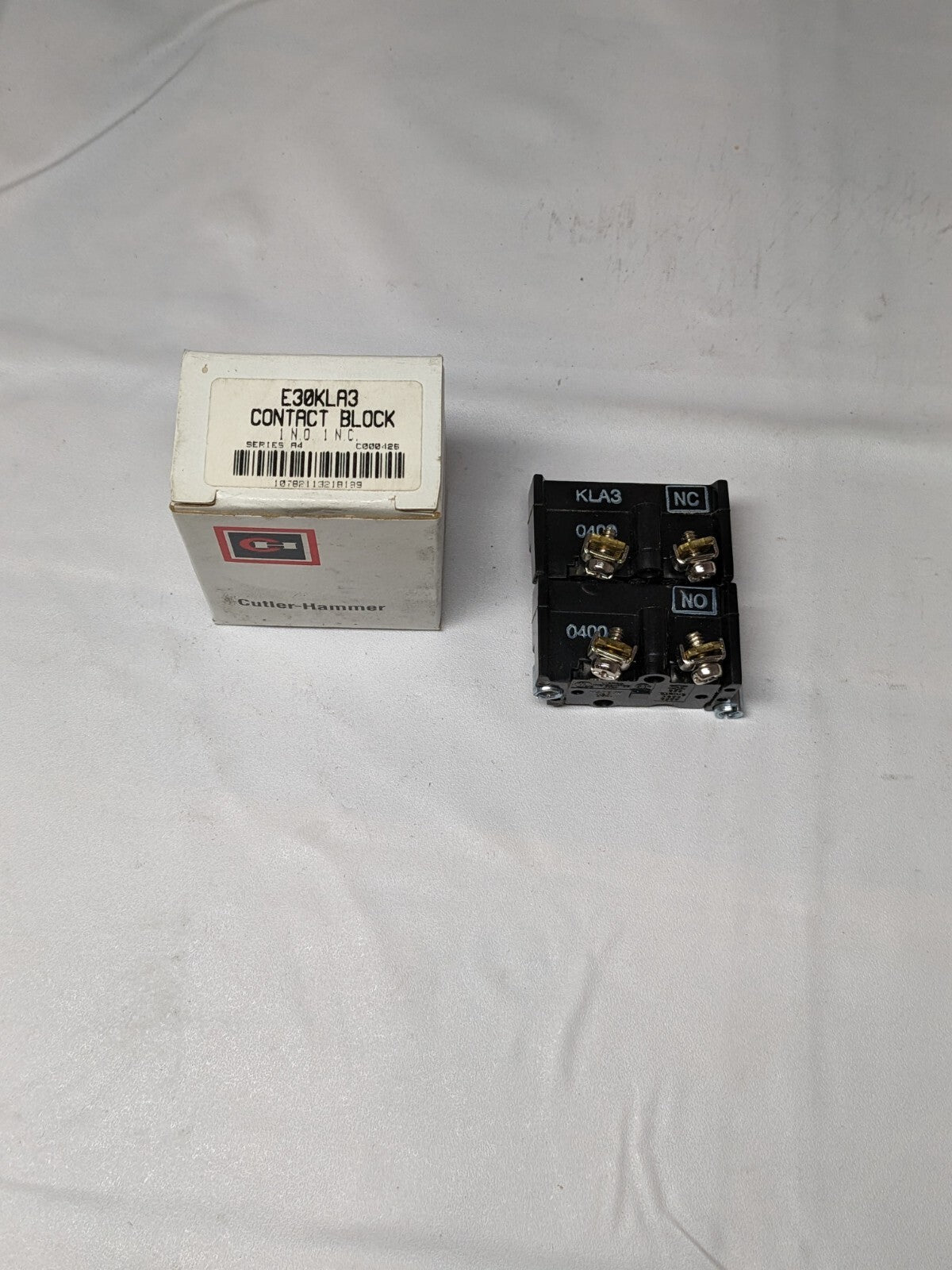 CUTLER-HAMMER STANDARD CONTACT BLOCK CIRCUIT BREAKER E30KLA3