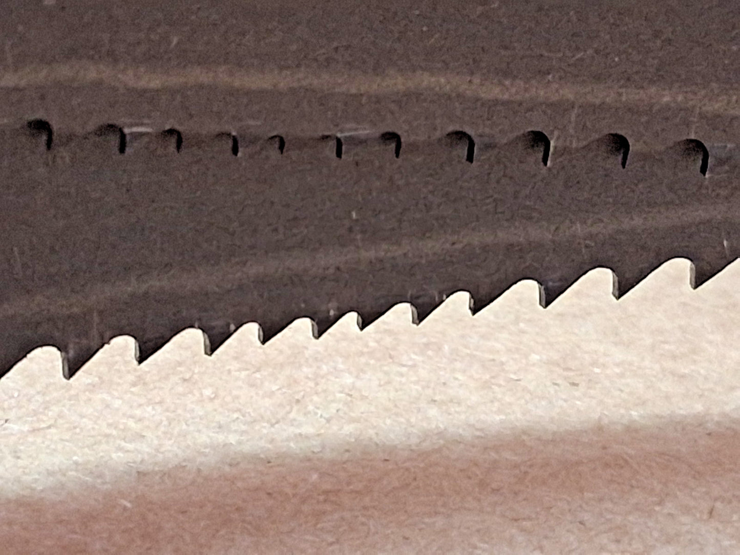 Irwin Blades Welded Bandsaw Blade 10Ft 8-1/2" L x 1" W 87708IBB103265