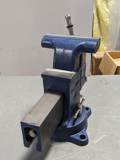 Yost Heavy Duty Tradesman Bench Vise w/ Swivel Base and Pipe Jaws 56399