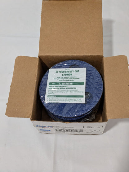 Norton Fiber Disc: 4-1/2" Disc Dia, 5/8-11 Hole, 36 Grit Box of 10 66261129