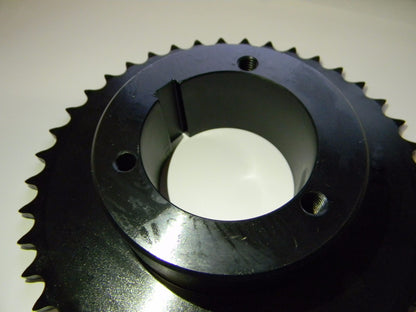BROWNING  Bushed Roller Chain Sprocket: 40 Teeth, 5/8" Pitch, 2-11/16" Bore Dia