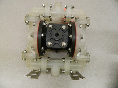 SandPIPER Air Operated Diaphragm Pump 1/2" NPT Nonmetallic S05B2P1TPNS000