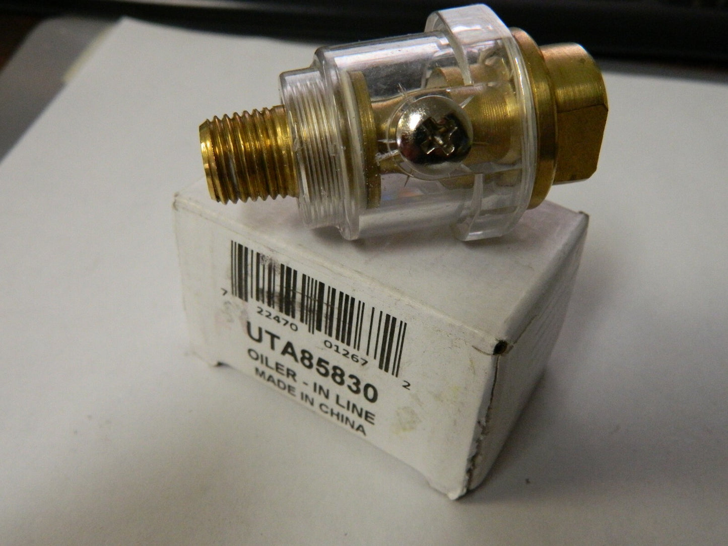 Universal Tool 1/4" OutLet Inline Filters Reg &amp; Lubricators QTY  2 UTA8