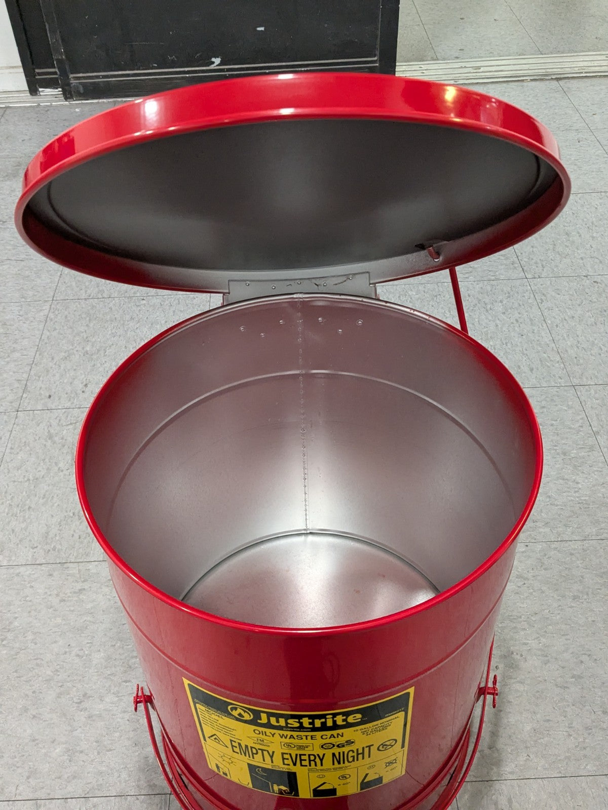 JUSTRITE Oily Waste Can: 10 gal, Steel, Foot Operated 09308
