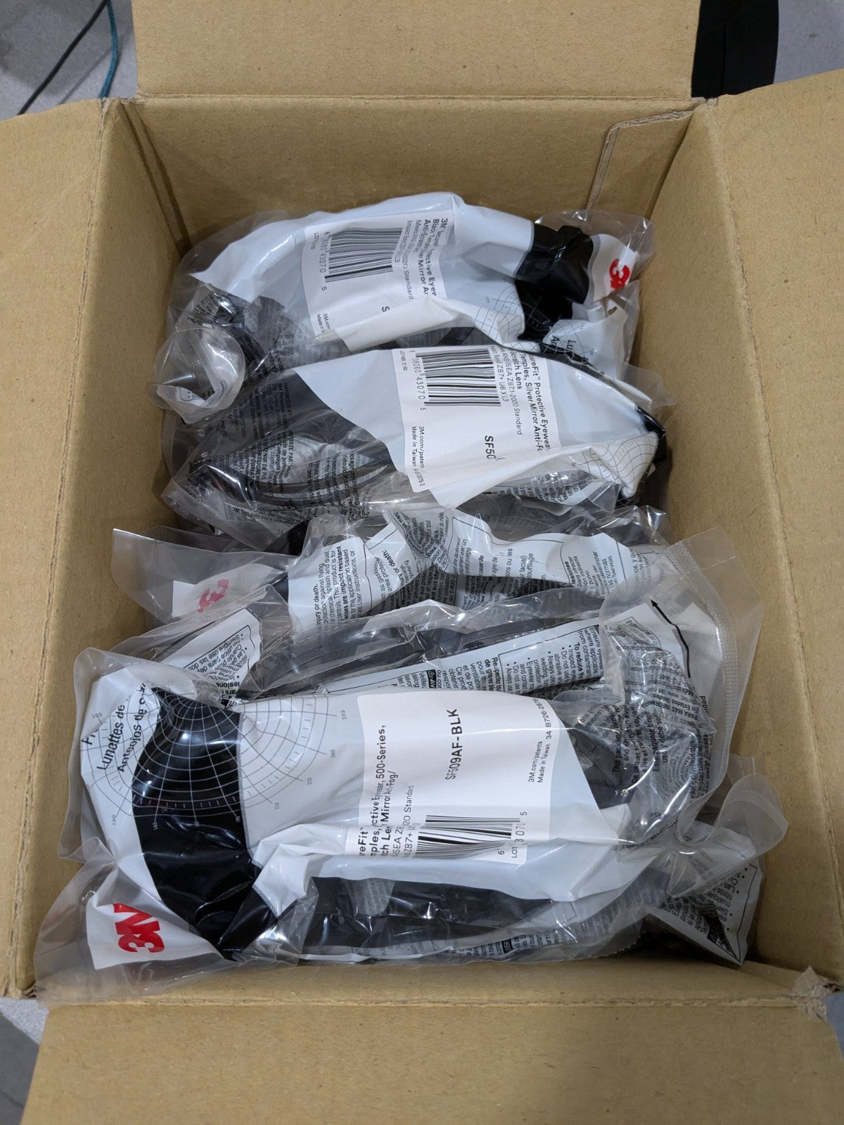 3M Safety Glasses: Anti-Fog & Scratch-Resistant Box of 20 7100239203