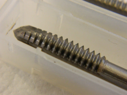 CLEVELAND Spiral Point Taps qty2 : 5/16-18 UNC 3Fl HSS C57153