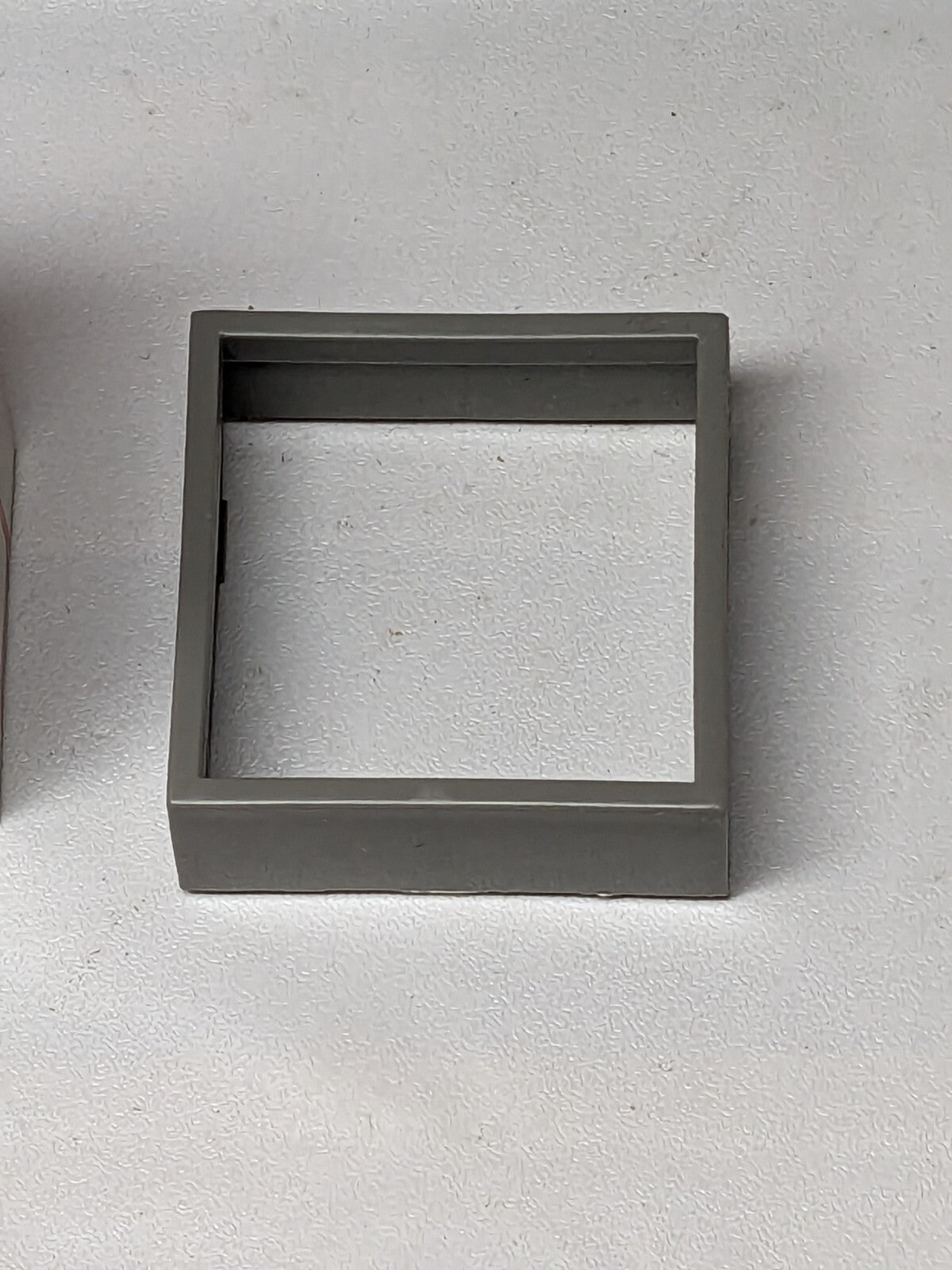CUTLER-HAMMER FULL SHROUD GRAY SER A1 FOR SQUARE-BASE PUSHBUTTONS E30KT6