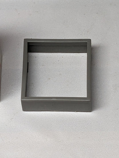 CUTLER-HAMMER FULL SHROUD GRAY SER A1 FOR SQUARE-BASE PUSHBUTTONS E30KT6