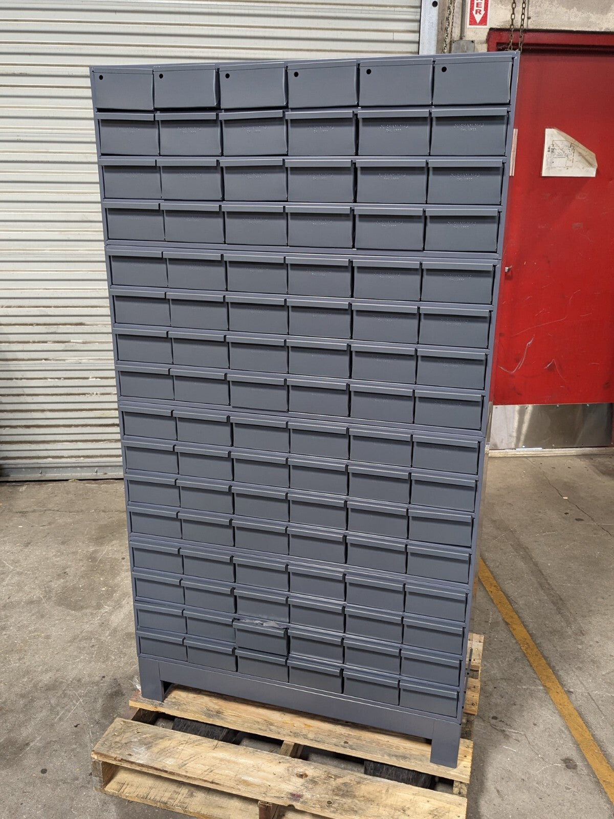 Durham Bin Storage Cabinet 96 Drawer 62 x 34 x 12 Steel Gray SCRATCH N DENT