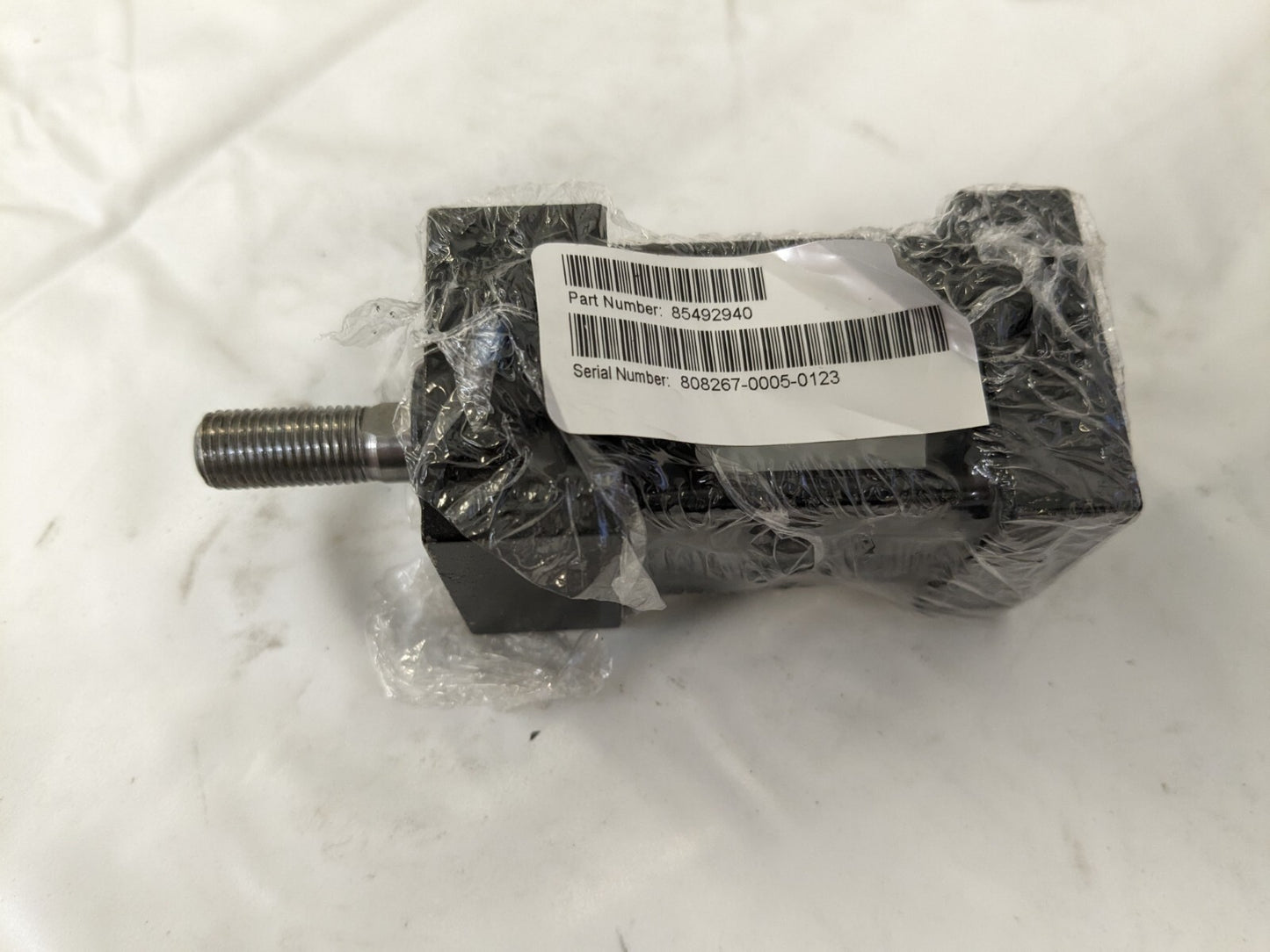 PARKER Double Acting Rodless Air Cylinder: 1-1/8" Bore 1.12USU1601.00