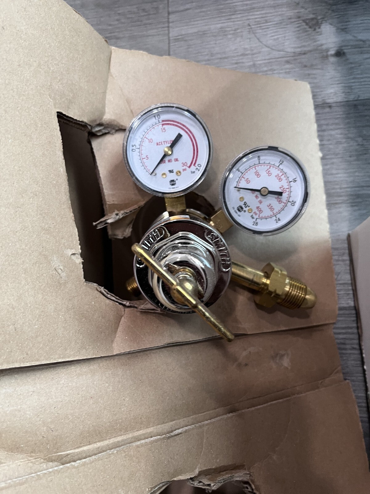 Miller/Smith 300 CGA Inlet Connection, B Fitting, 15 Max psi, Acetylene Welding