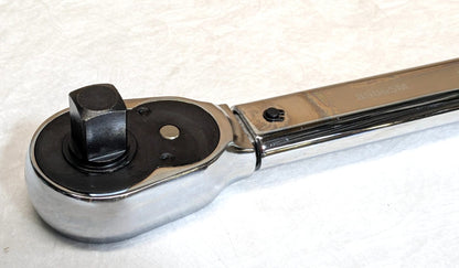 GEARWRENCH  3/4" Drive Racheting Torque Wrench  100-600 ft/lbs.  85065M