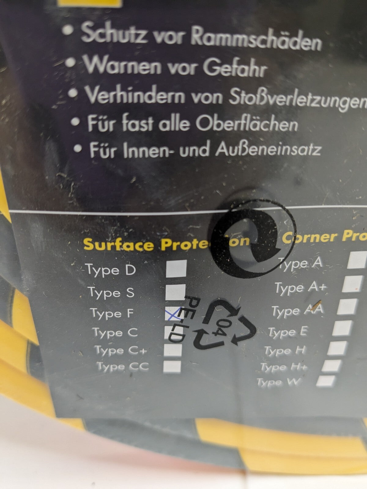 Knuffi Type F Flat Surface Protection Foam 16' roll - Black/Yellow 82-5397-