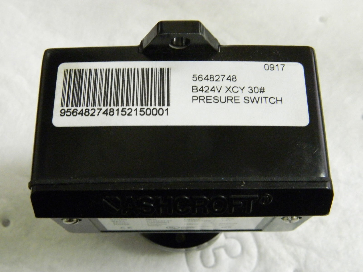 Ashcroft Watertight Single Setpoint Pressure Switch 1/4" Thread B424V30XCY