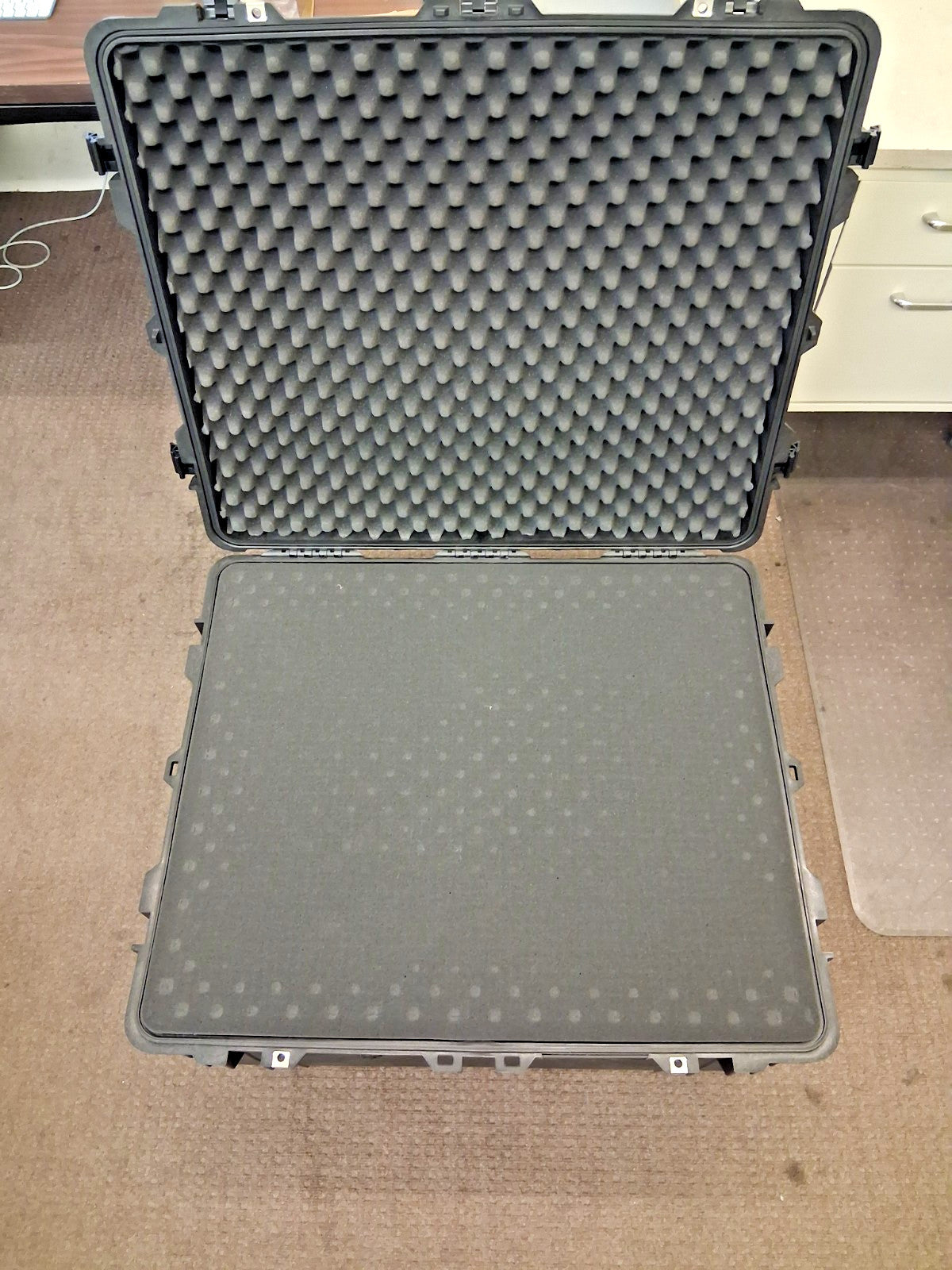 Pelican Products Shipping Case 28-13/32" W 1690-000-110