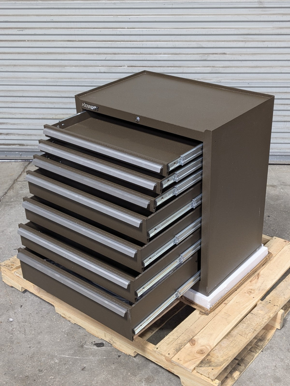 Kennedy 277XB Steel Roller Cabinet Tool Box 7 Drawer 35 H x 27 W x 18 D