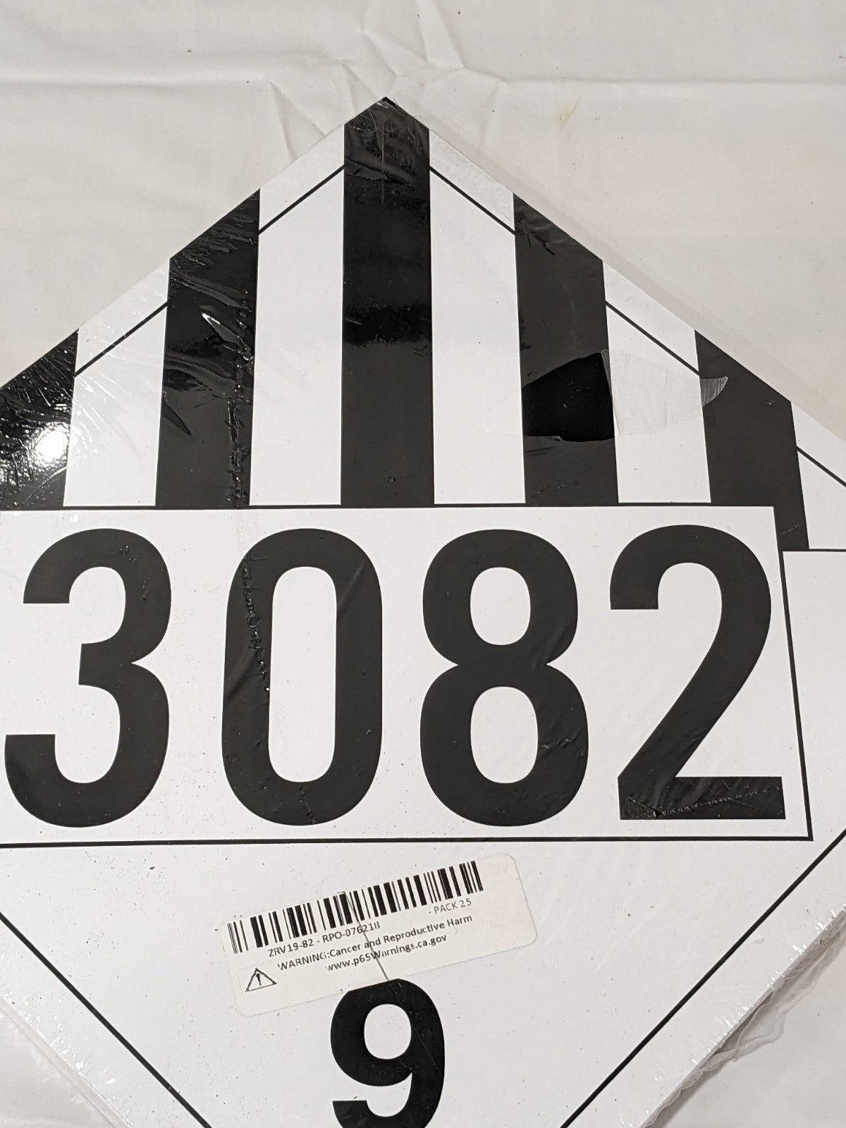 Labelmaster UN 3082 Miscellaneous Dangerous Goods Hazmat Placard Qty 25 ZRV19-82