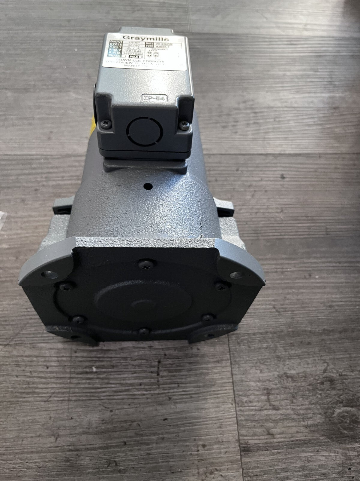 Graymills Suction Pump: 1/8 hp, 115/230V, 0.7/0.35A, 1 Phase cast iron housing