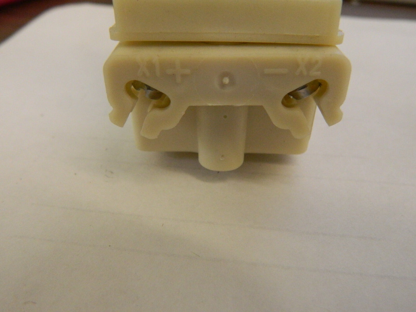 SCHNEIDER ELECTRIC Push-Button Switch: 30 mm Mounting Hole Dia 9001K3L38LGG