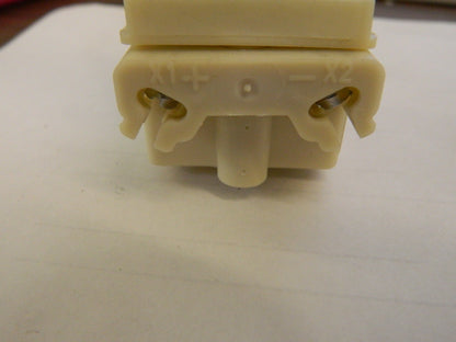 SCHNEIDER ELECTRIC Push-Button Switch: 30 mm Mounting Hole Dia 9001K3L38LGG