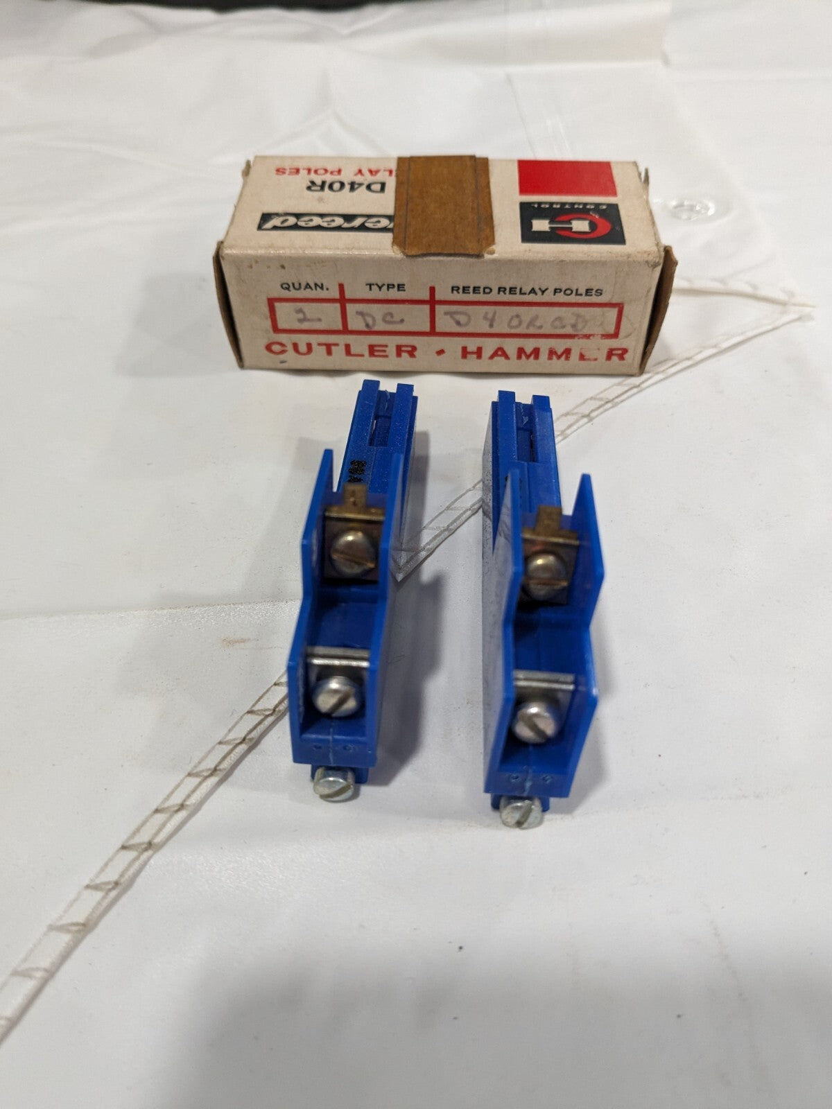 Cutler-Hammer Reed Relay DC Coil Pole 24-28VDC Qty 2 D40RCD