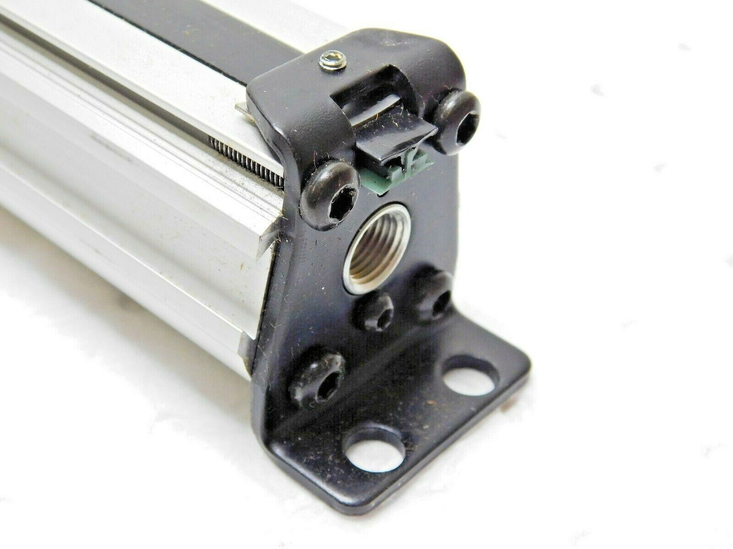 Norgren Light Duty Rodless Cylinder 1" Bore x 18" Stroke A44O25AADANO1