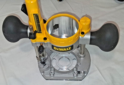 DeWALT Electric Fixed/Plunge Combination Router DWP611PK