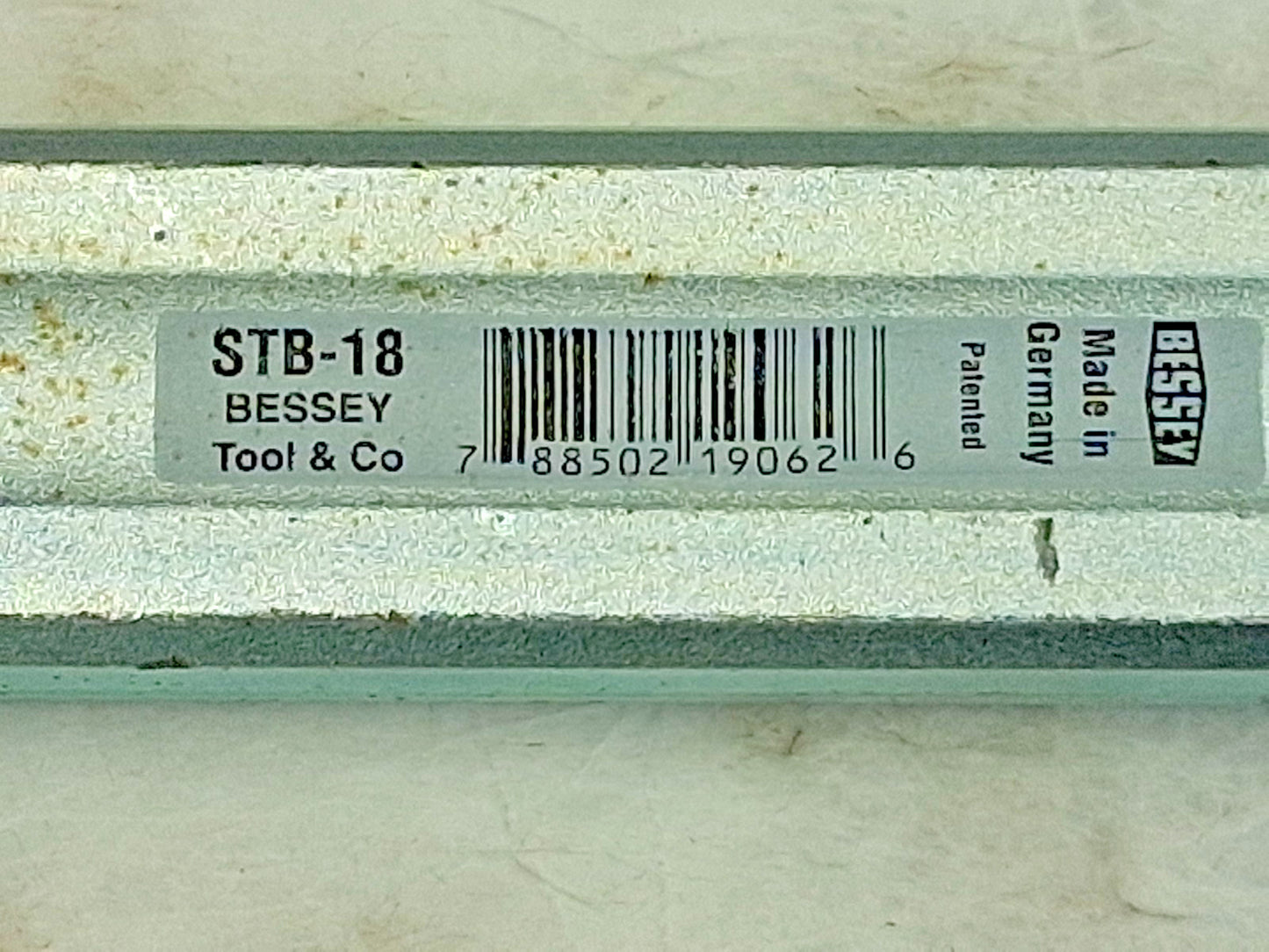 Bessey Sliding Arm Bar Clamp 7.0000" Throat Depth STB-18
