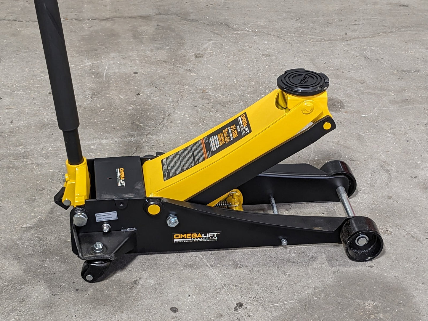 Omega Magic Lift Low Profile Hydraulic Floor Jack 3-1/2 Ton Capacity 29038