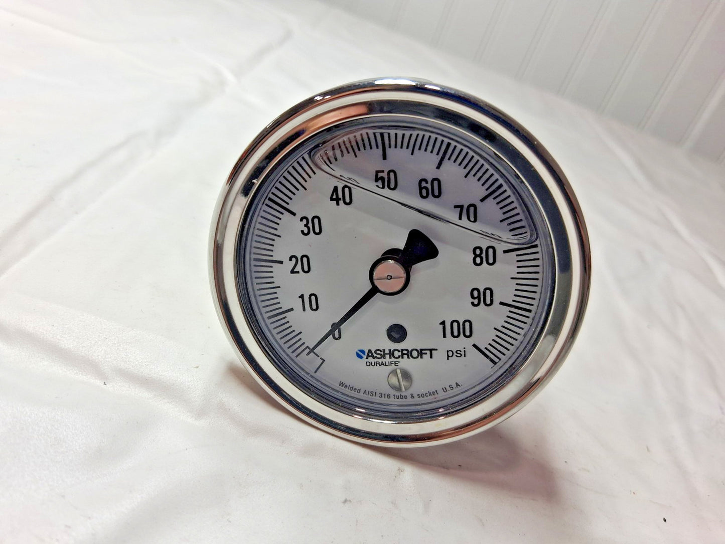 Ashcroft Center back Mount Pressure Gauge 1/4" Thread NPT 56480890