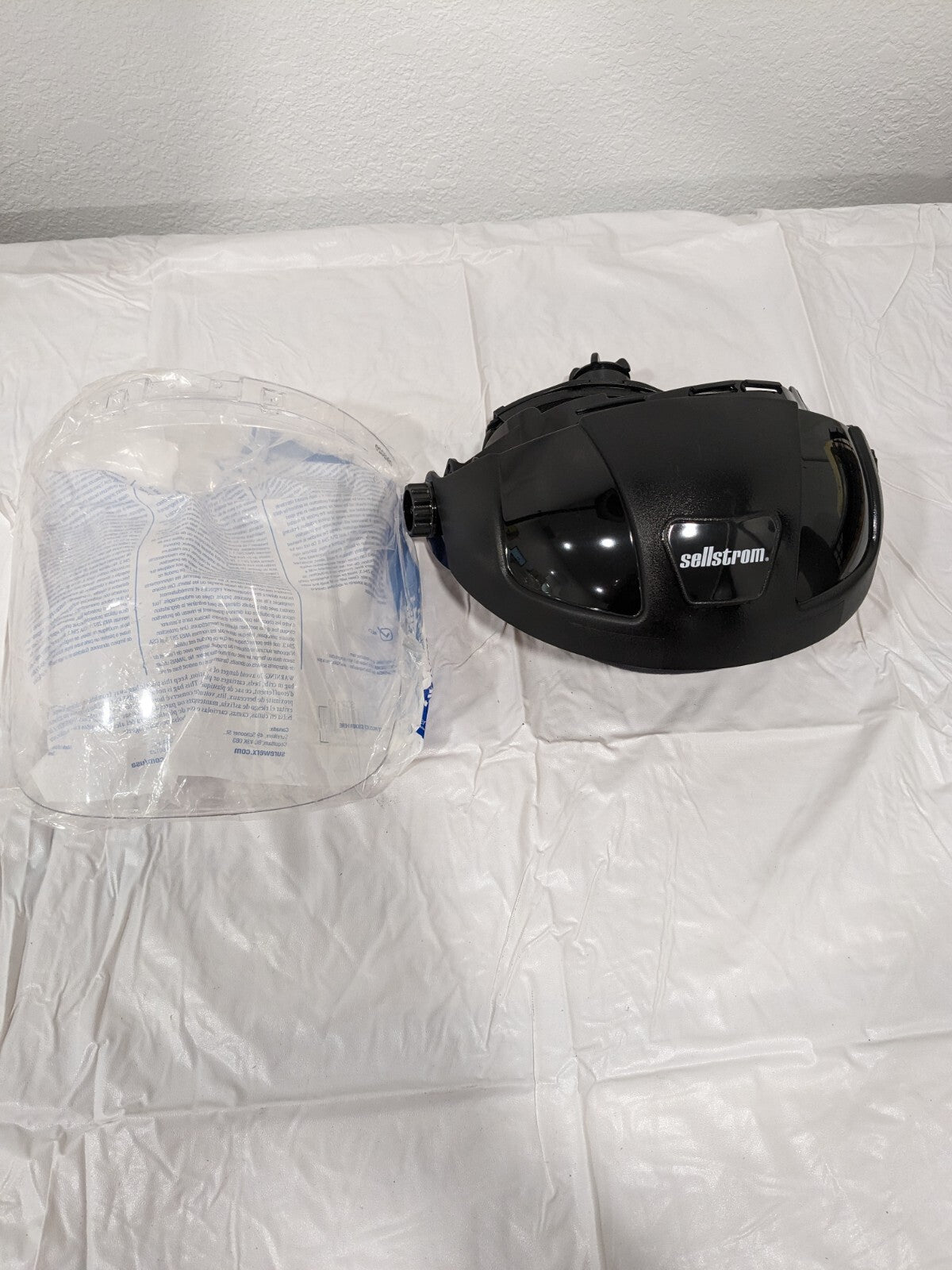 SELLSTROM Face Shield & Headgear: 9" High, 12-1/8" Wide S32010