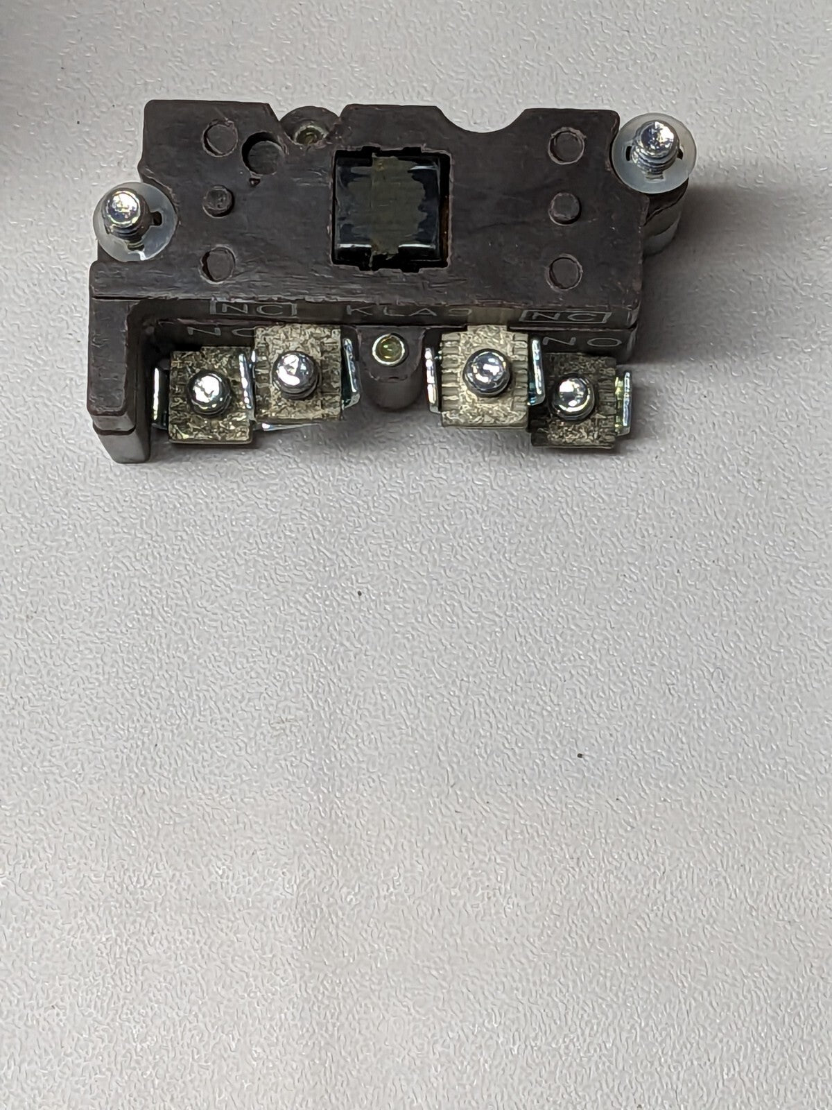 Cutler Hammer Contact Block Series A3 E30KLA9