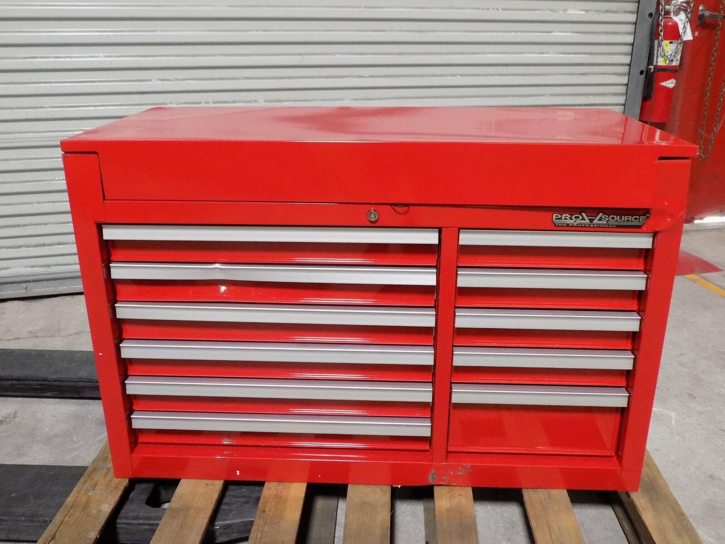 Pro Source Top Chest Tool Box 11 Drawer 41 x 18 x 26 Steel Red SCRATCH N DENT