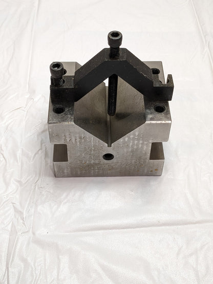 V-Block 2-1/4" Max Cap., 90° V Angle, 4" OAL, 3" OAW, 3" OAH 00325530 INCOMPLETE