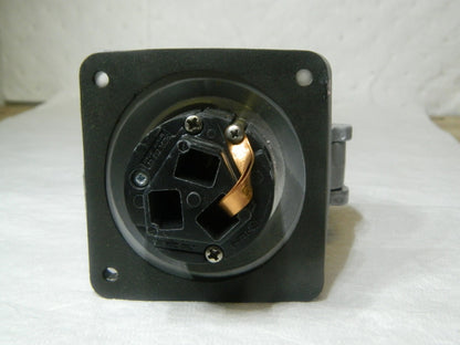 Hubbell Killark 1 Phase 250 VDC 600 VAC Self Grounding Receptacle VR332