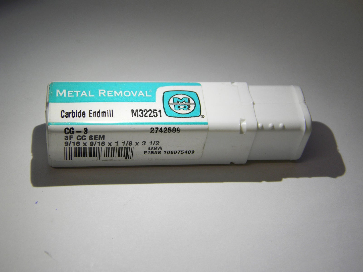 Metal Removal  9/16" x 9/16" x 1-1/8" x 3-1/2" 3F Carbide Single End Mill M32251