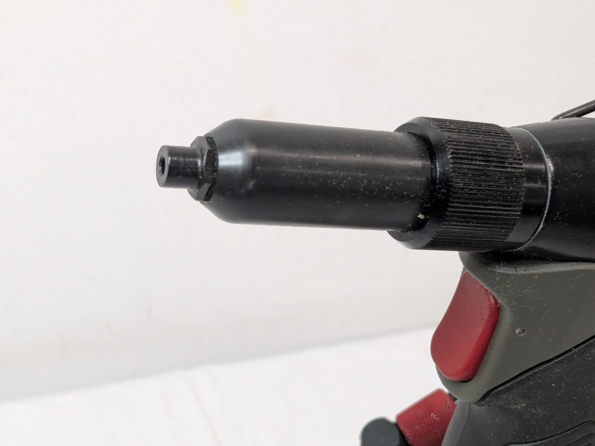 Stanley POP Avdel ProSet XT2 Air Hydraulic Blind Rivet Tool 07900-09402