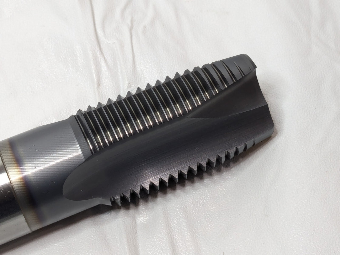 OSG Hand Tap HSE V-LT-POT M33X3 X180 6H 5P T1503493