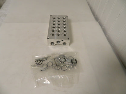 Jupiter 1/4" In 3/8" Out Manifold 120°F Max 145 Max PSI 6 Outlet 70140